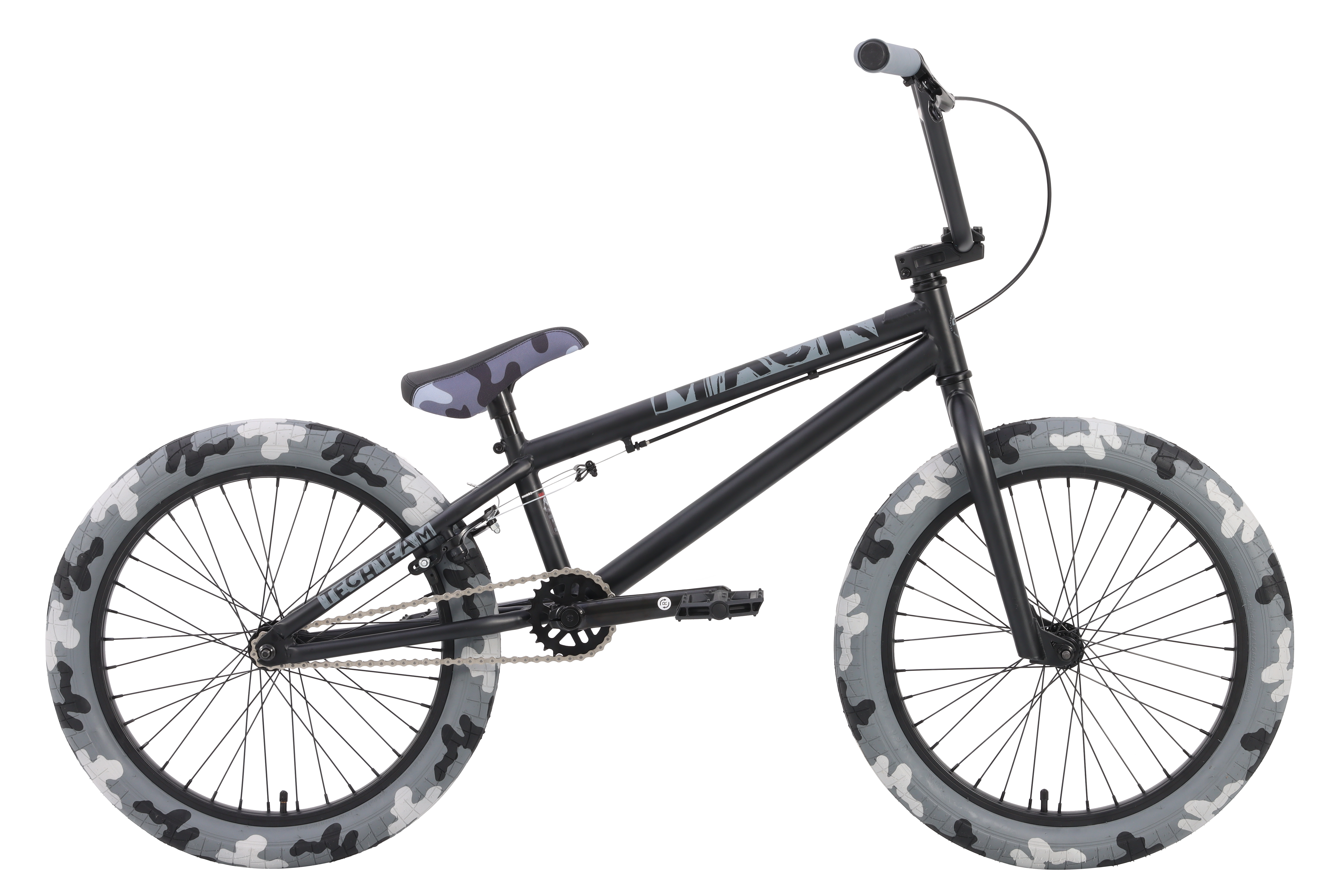 Mack 20 2022 синий, Маркировка